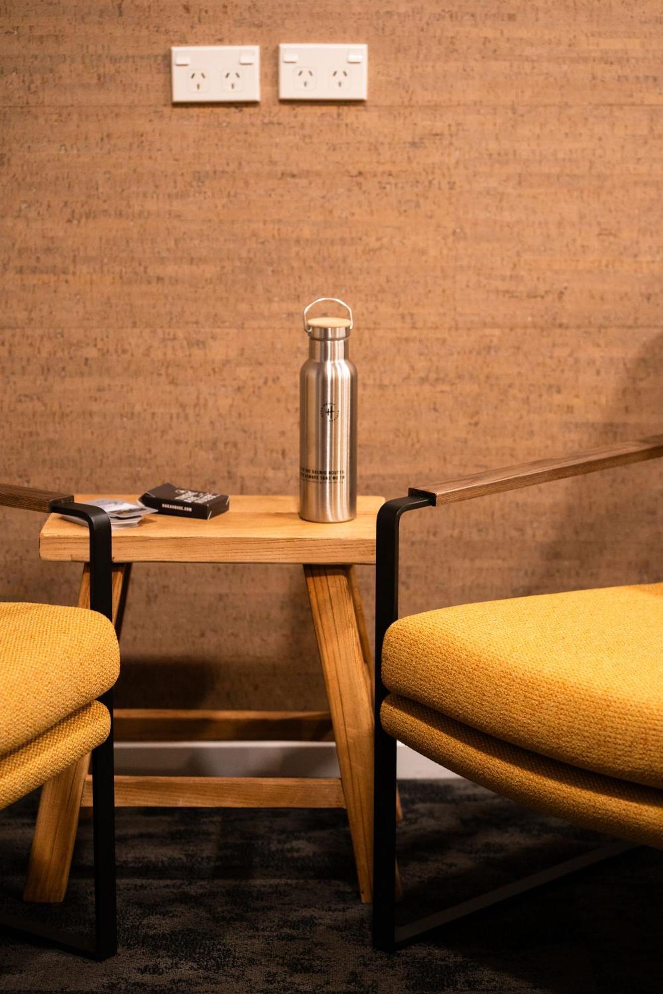 Haka House Wellington Hostel Kültér fotó A stainless steel water bottle